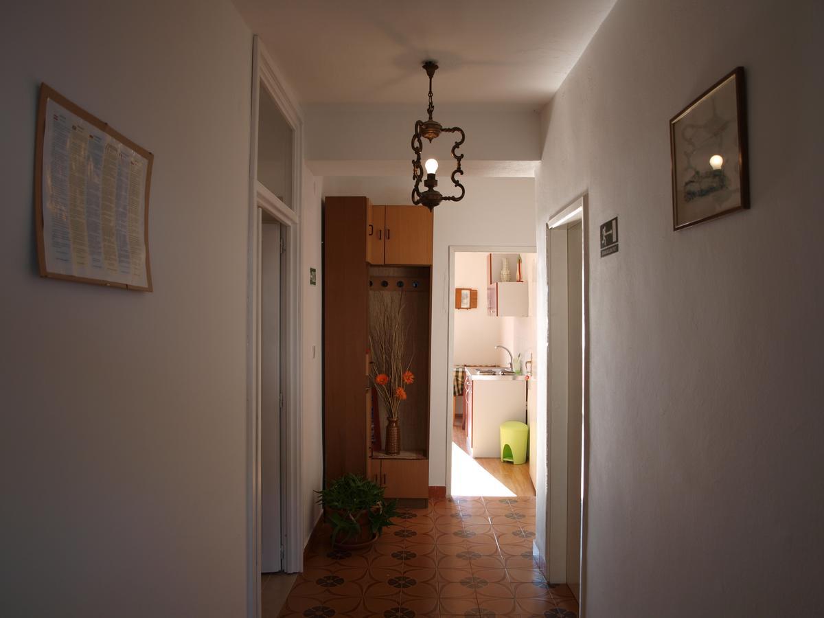 Apartments Nadia Igrane Exterior foto